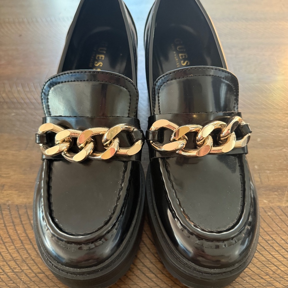 Guess Women's Shoes Size 8.5 Black Hillford Chunky Loafer with Gold Chain